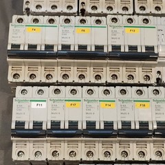 Lot of 29 Schneider Multi-9 Breakers C 60 – D20A, D10A, D25A, D2A, D6A, D4A, C2A