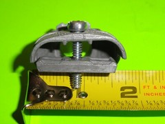 (25 COUNT) NEER DC-5500 Duplex Single Screw Cable and Conduit Connector DC5500