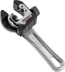 2-in-1 Close Quarters Metal Tubing Cutter with Ergonomic Ratchet Handle