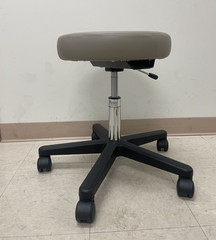 Pre-Owned MIDMARK Ritter 272 Air Lift Exam Stool #272-001 Dark Linen