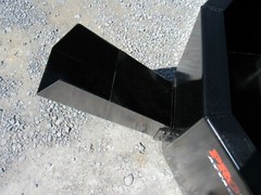 5/8 Cubic Yard Concrete Dispensing Bucket Attachment Fits Skid Steer Loader