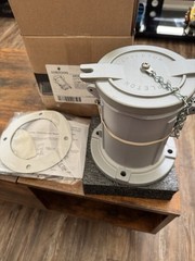 AR20044 APPLETON RECEPTACLE