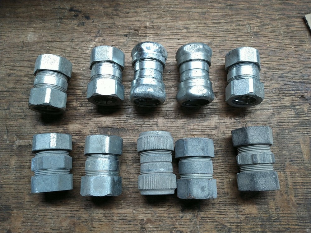 (Lot of 10) 3/4″ Conduit Coupling Connector Compression Type for EMT Conduit