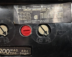 🤪 GE GENERAL ELECTRIC 200A CIRCUIT BREAKER 600V 3P TFJ236200 W/ TRIP FLAWED