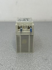 Omron S82K-00705 Output 5VDC 1.5A Input 100-240VAC 0.25A Switching Power Supply