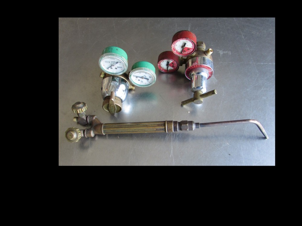 Uniweld USA J Welding Brazing Torch Handle Tip Regulators Gauges untested/ parts