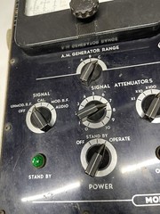 SIMPSON Model 479 TV FM Signal Generator Crystal Calibrator No WARRANTY