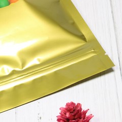 Smell-Proof Glossy Gold Stand-Up Zip Seal Pouch w/ Window in Many QTY (6.3×8.7″)
