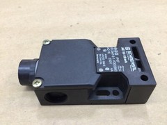 SCHMERSAL AZ-16-12ZVK SAFETY SWITCH #4057K14IAC