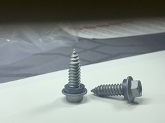 #17 x 1″ Hex Rubber Washer Pole Barn Screw Roofing Siding / 3/8″ Drive Screws
