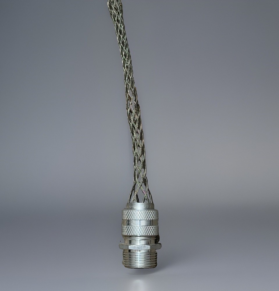 Hubbell Kellems Deluxe Cord Grip 1″ NPT Strain Relief Aluminum Mesh