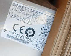 1PCS New Yaskawa SGDH-01AE Servo Drive SGDH01AE