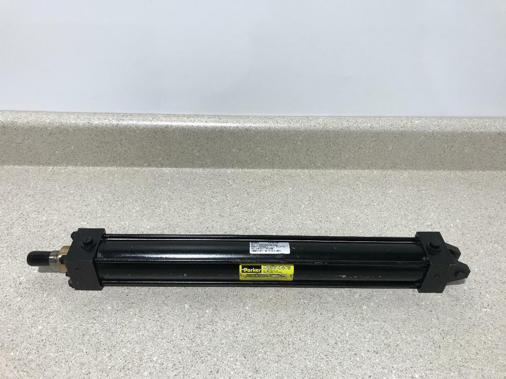 Parker 02.00 CBCMAU34AC 17.000 MA Series 200 PSI NEW