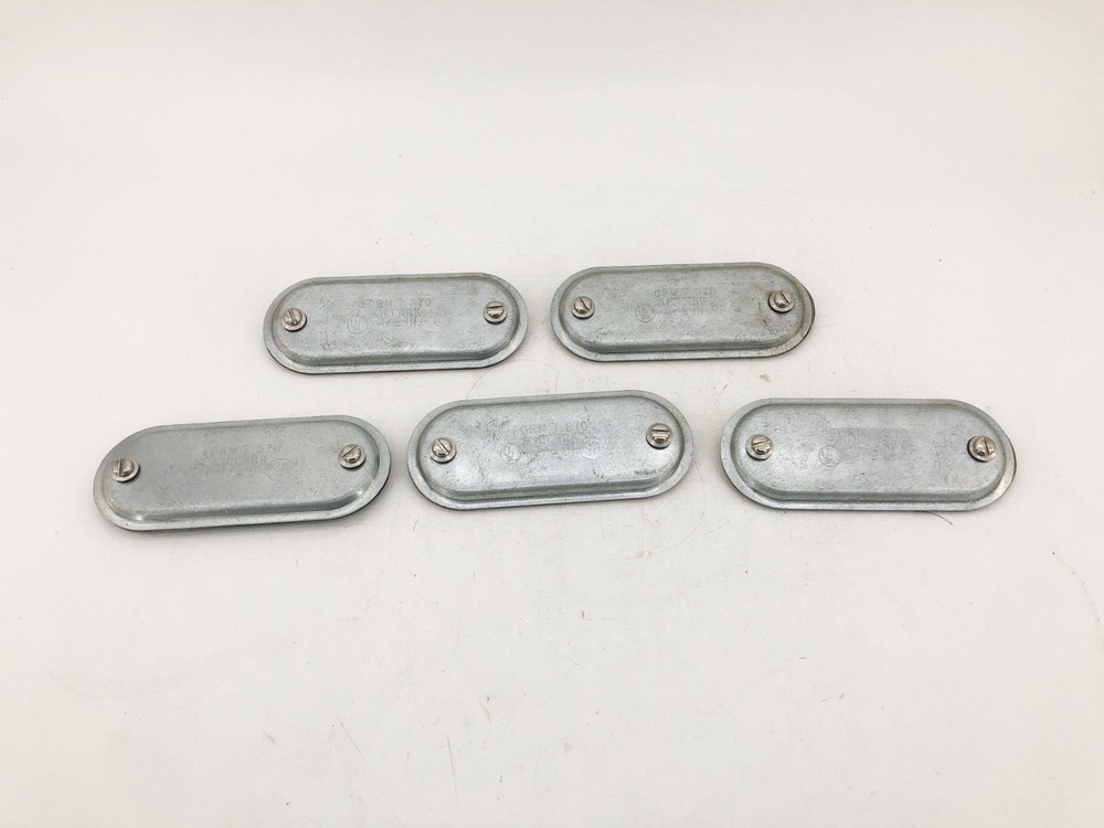 Lot of 5 New Killark 570 Steel Conduit Body Covers 1-1/2″ Form 7