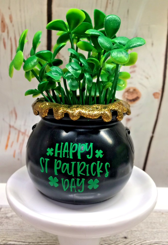HAPPY St. Patrick’s Day POT SHAMROCK’S Fake Bake Whipped Cream Tiered Tray decor