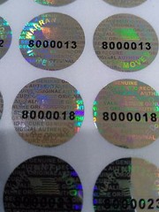 200 ROUND Pair serial 14 MM TAMPER EVIDENT SECURITY VOID HOLOGRAM LABELS SEALS