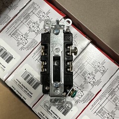 ⚡️Pass & Seymour TR8300H-W 20A Duplex Receptacle 125V 5-20R White Tamper Res⚡️