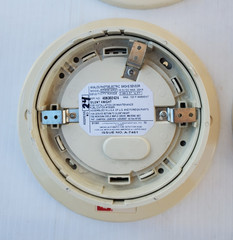 5 Silent Knight SD505-APS Smoke Detector & 1 SD505-AHS Heat with SD505-6AB Bases