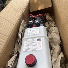 Double Acting Hydraulic Pump For Dump Trailers KTI – 12VDC – 6 Quart Reservoir