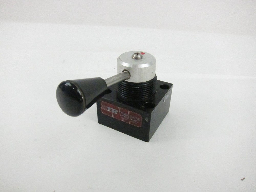NEW TR Engineering MDCM075N0 MDC Directional Control Valve 6000 PSI