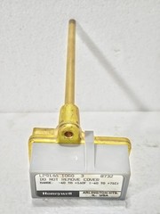 NEW HONEYWELL LP914A 1060 5 PNEUMATIC INSERTION TEMPERATURE SENSOR -40 TO 160F