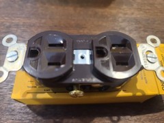 Lot of 10 Hubbell 5242 Brown Bakelite Duplex Outlet 15A 125V Grounding 3-Wire US