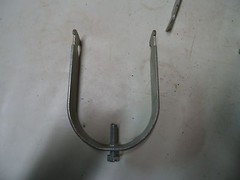B-LINE SYSTEMS B1082 ZINC PLATED 3″ SLOTTED ANGLE PIPE HANGERS (LOT OF SIX)