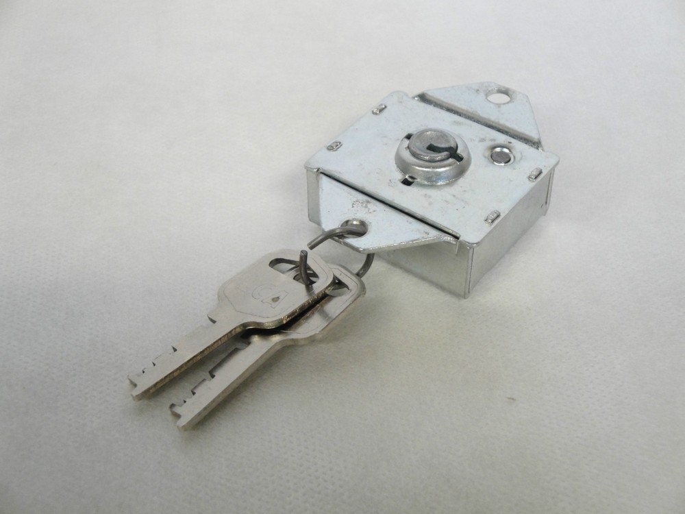 NEW LOCK CORPORATION OF AMERICA B5C 1050 LOCKER ROOM LOCK