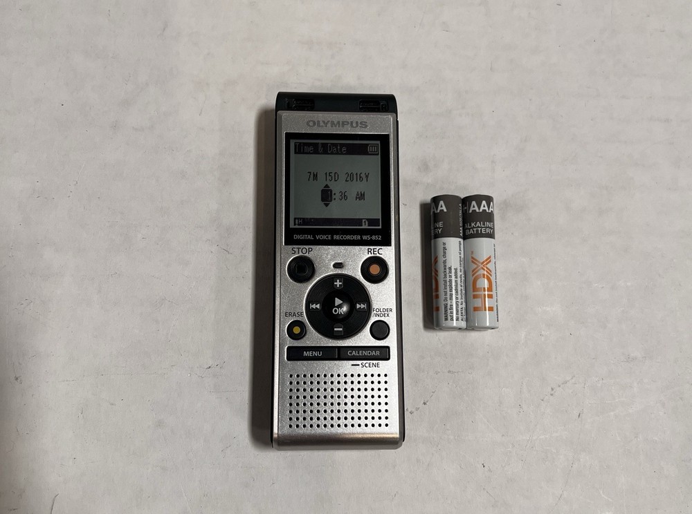 Olympus WS-852 Digital Voice Recorder 4GB Silver MP3 USB