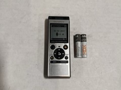 Olympus WS-852 Digital Voice Recorder 4GB Silver MP3 USB
