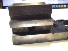 VINTAGE L.S. STARRETT CO. NO. 567 V-BLOCK & CLAMP #52588 GOOD USED CONDITION