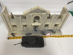 White Foam 20 inch Front building w/2nd Floor, Marx soldiers #2