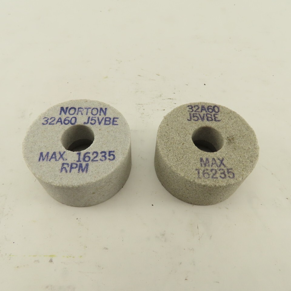 Norton 32A60 J5VBE 2″ x 1″ x 5/8″ Alundum Grinding Wheels Lot Of 2