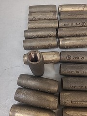 Lot Of 21 Thomas & Betts Ground Rod Threaded Coupling Trade Size 3/4″ 134C