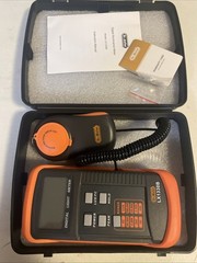 Dr.Meter LX1330B Digital Illuminance/Light Meter, 0 – 200,000 Lux Luxmeter