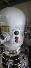 Hobart H600T, 60qt Mixer w/ Attachments & Stainless Steel Bowl 3PH And Single PH