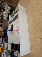 1) Cutler-Hammer MDL 50k 800A 3-Pole Circuit Breaker 551-600V MDL3800F MT3800T