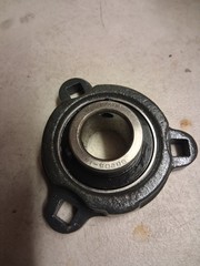 7/8 INCH BORE 3 BOLT FLANGE BEARING SBTRD GRFD
