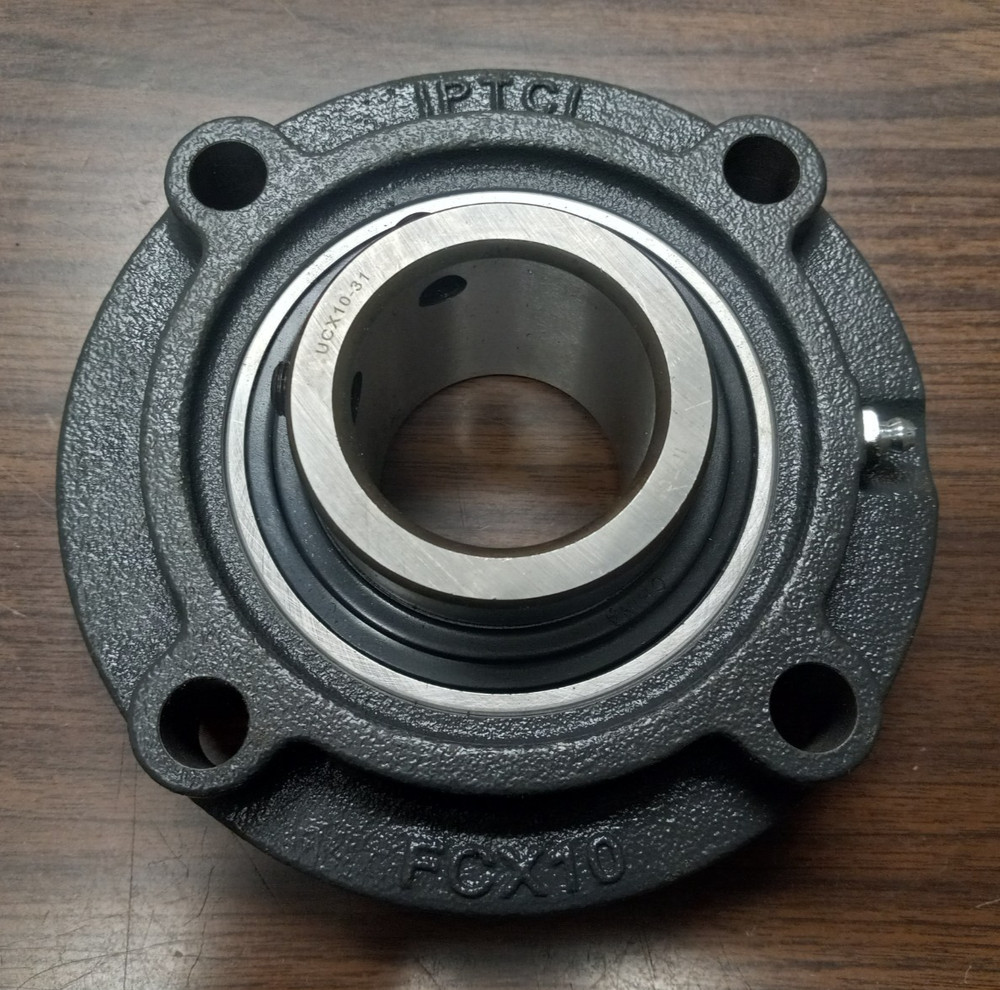 IPTCI UCFC X10-31 SERIES 4 BOLT PILOTED FLANGE BEARING 1 15/16
