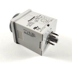 Panasonic / Matsushita PM4H-F Off-Delay Timer ATC54241 PM4HF8R-S-AC120VW