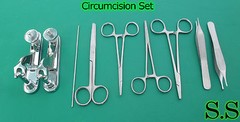 Circumcision Set c/w”2 Gomco” style clamp 1.5cm+1.45cm, s/s & 6 s/s inst DS-836