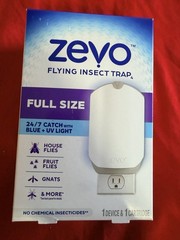 ZEVO Full Size Plug-In Flying Insect Trap w/ UV Light, 1 Device + Cartridge