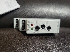 Schneider Electric Timing Relay 822TD10H-UNI 822TD-10H/UNI Magnecraft PE82103E