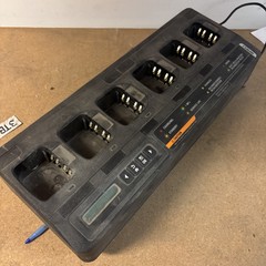 Motorola Impres 2 PMPN4283A Multi-Unit 6 Slot Battery Charger w/ Power Supply