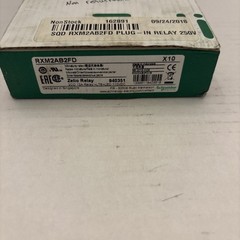 Schneider Electric Zelio Plug-In Relay 940351