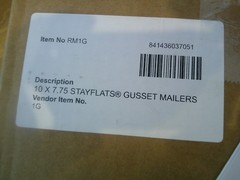 10 x 7.75″ White Gusseted Flat Mailers Mailing Shipping 100/Case