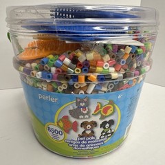 Pet Pals Activity Bucket Fuse Bead Craft Kit 8500 Pieces Imaginative Play