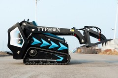 Hydraulic Wood Grapple Grabber Attachment For TYPHON STOMP X1300 Mini Skid Steer