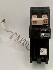 Eaton CHN230GF 30A Ground Fault Circuit Breaker CHIPPED TESTED
