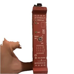 NEW Allen-Bradley 440R-S13R2 Guardmaster Dual GuardLink Safety Relay